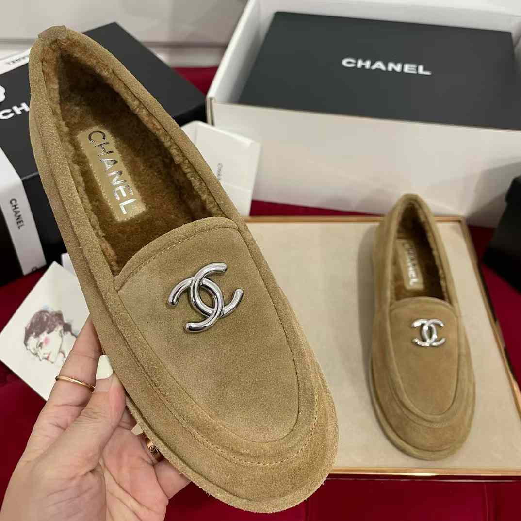 Chanel 24K TEDDY Leather shoes view 1