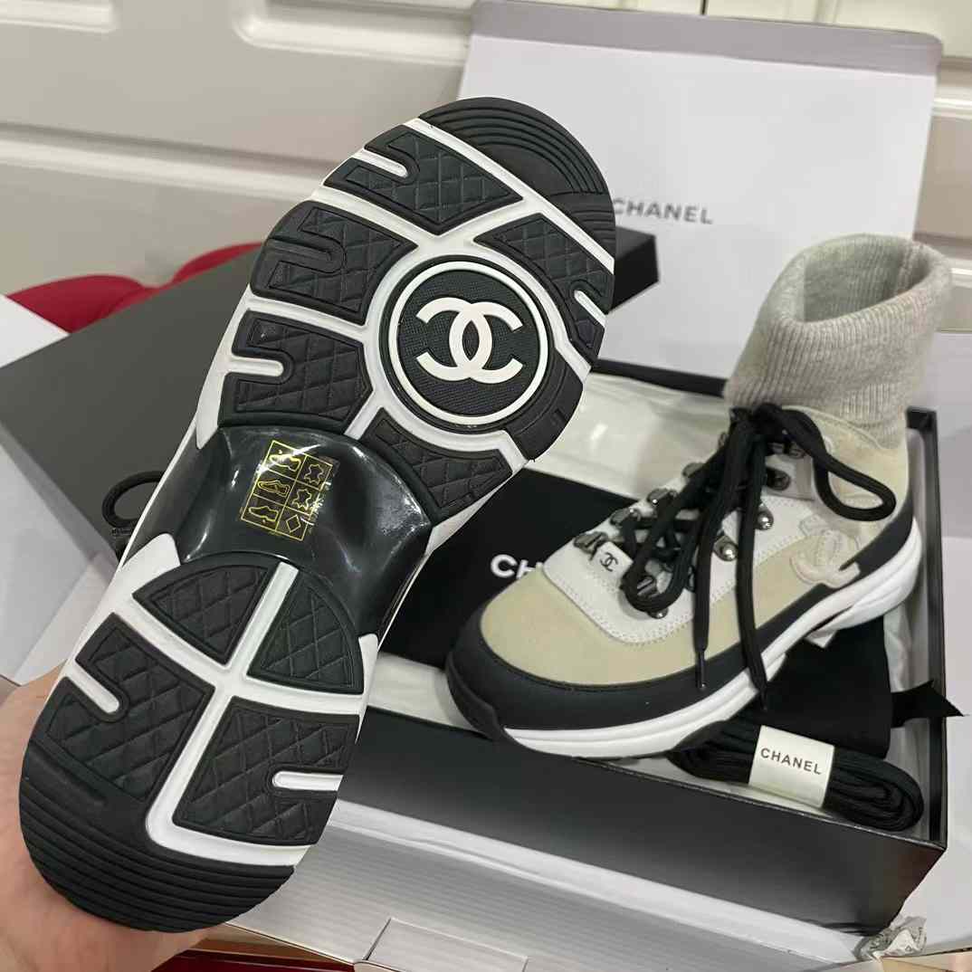 Chanel 23B Sockshoes view 6