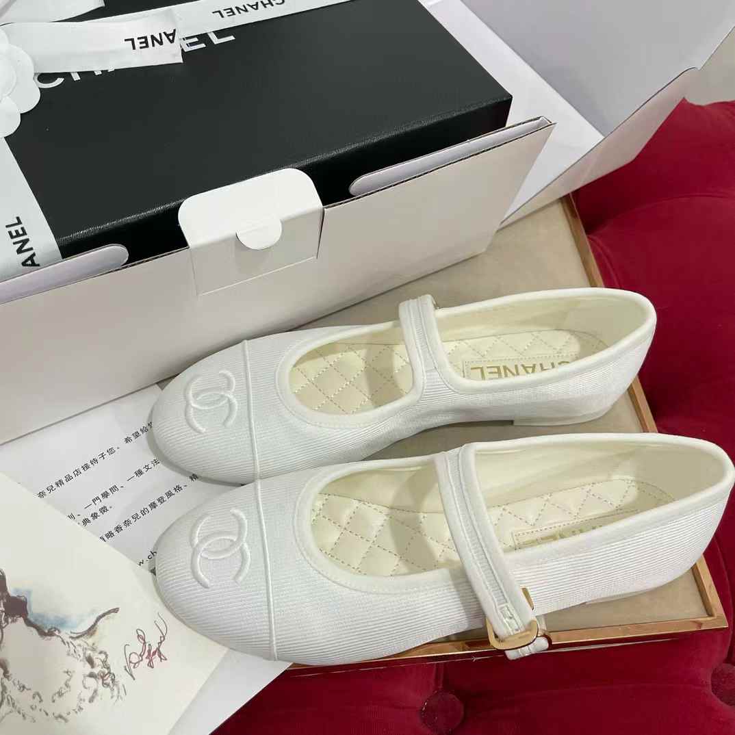 Chanel Mary Jane leather shoes view 3