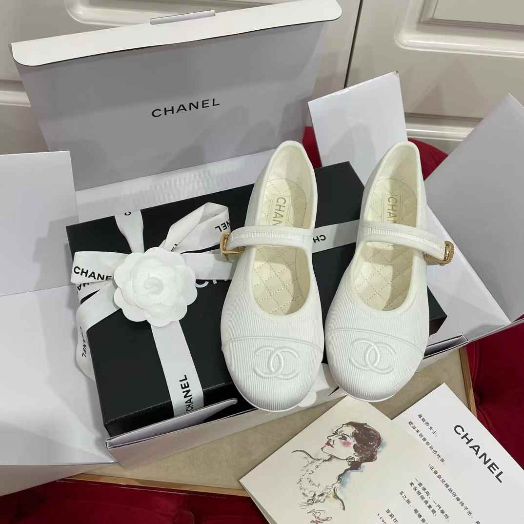 Chanel Mary Jane leather shoes view 8