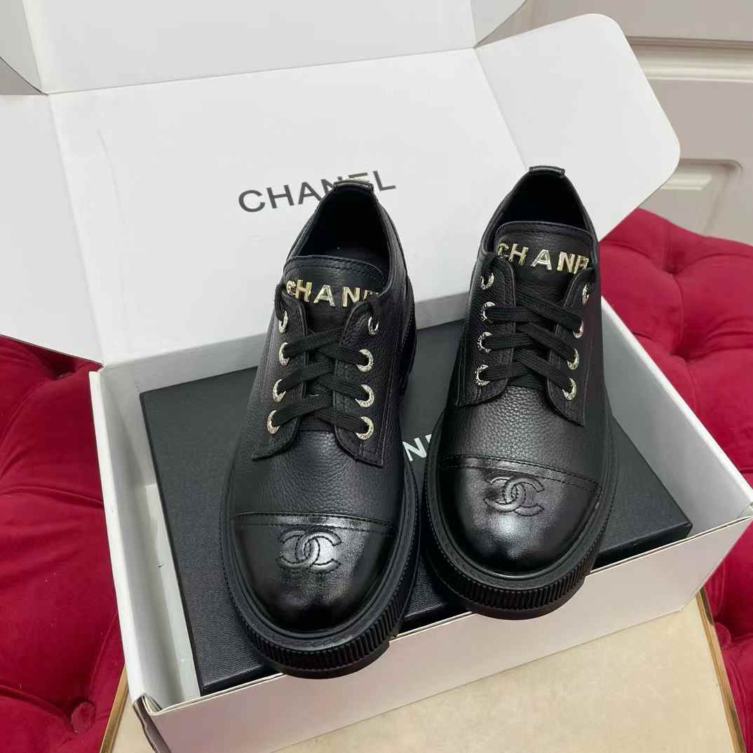 Chanel Casual leather shoes view 1