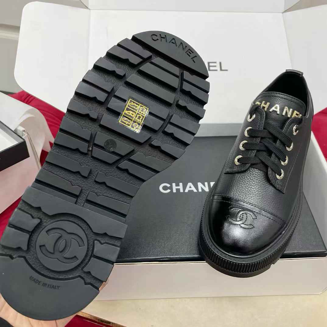 Chanel Casual leather shoes view 5