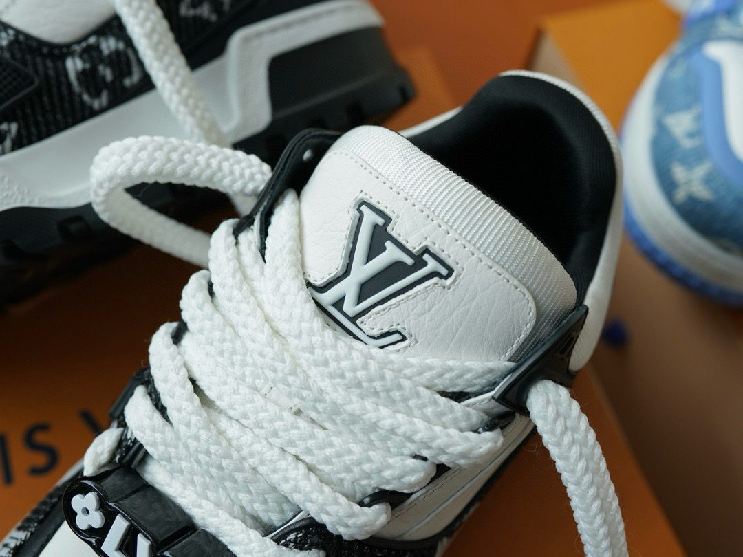 Louis Vuitton TRAINER MAXI sneaker view 10
