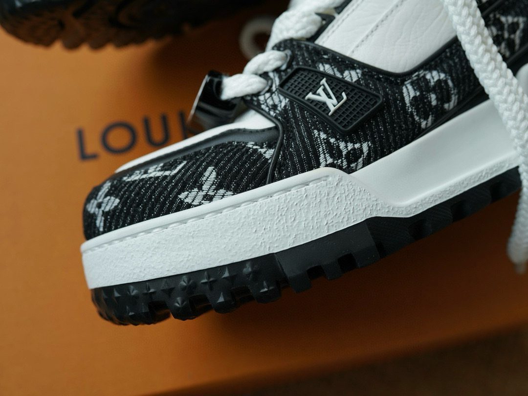 Louis Vuitton TRAINER MAXI sneaker view 11