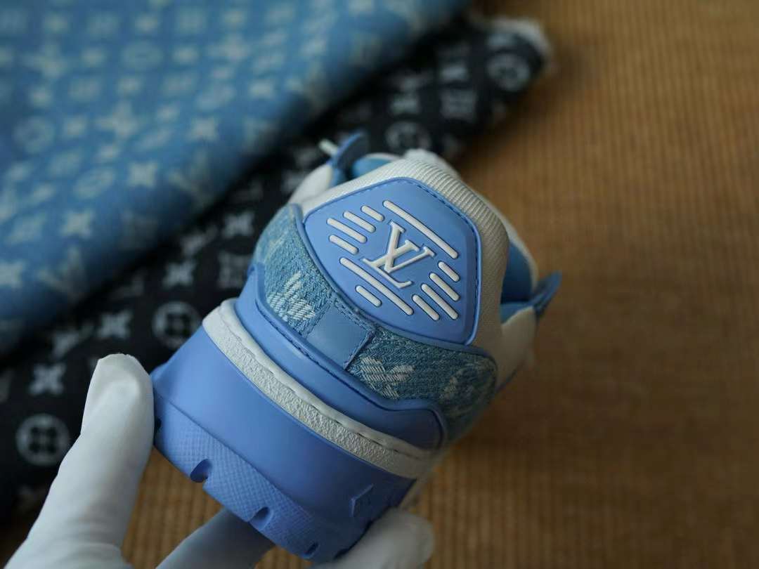 Louis Vuitton TRAINER MAXI sneaker view 10