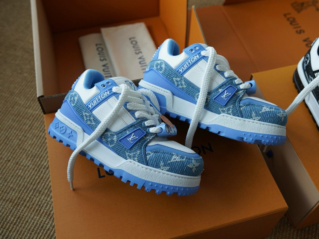 Louis Vuitton TRAINER MAXI sneaker view 2