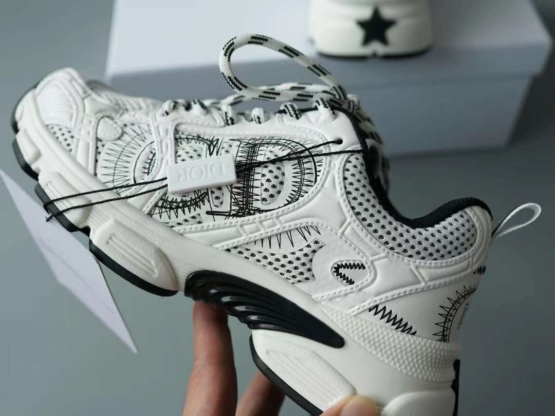 Dior Chrono Sneaker view 7