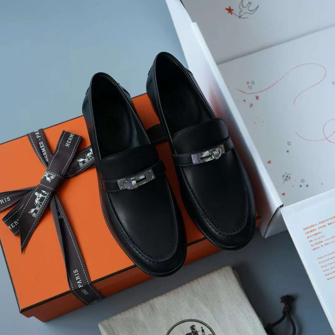 Hermès Destin loafer view 2