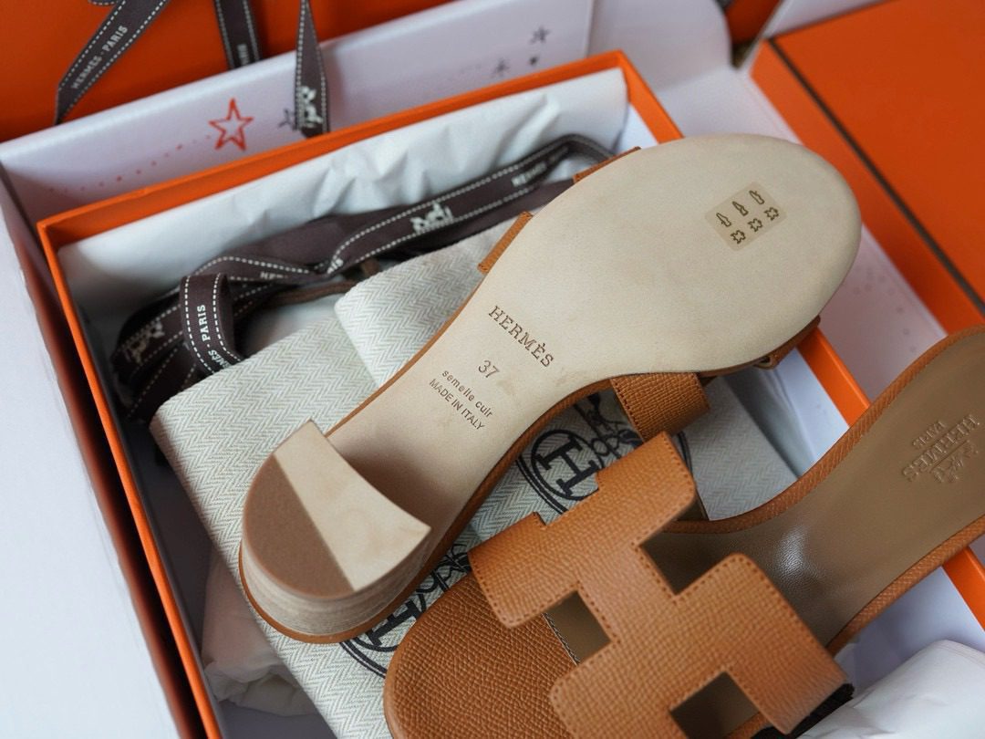 Hermès Oasis sandal view 13