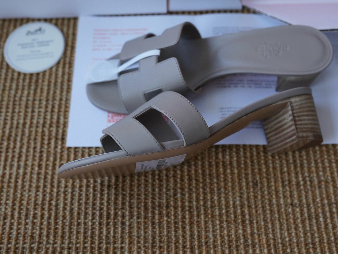 Hermès Oasis sandal view 15