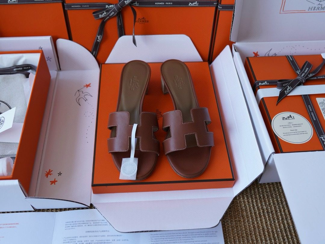 Hermès Oasis sandal view 5