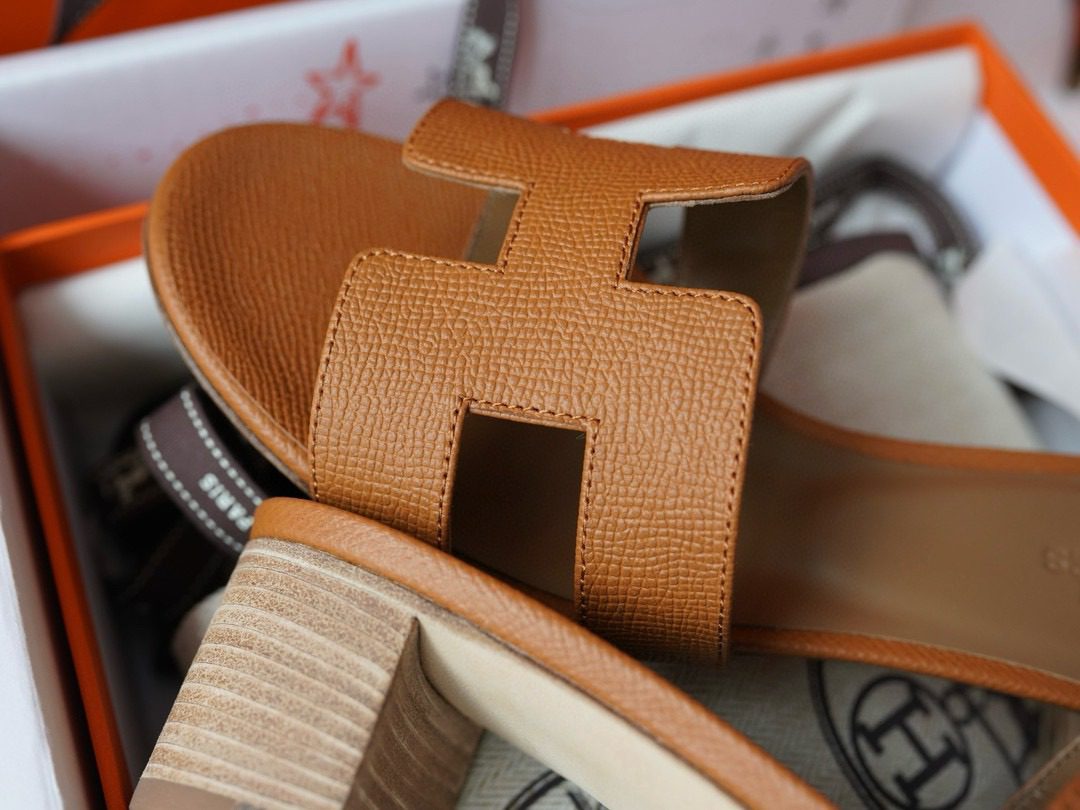 Hermès Oasis sandal view 9