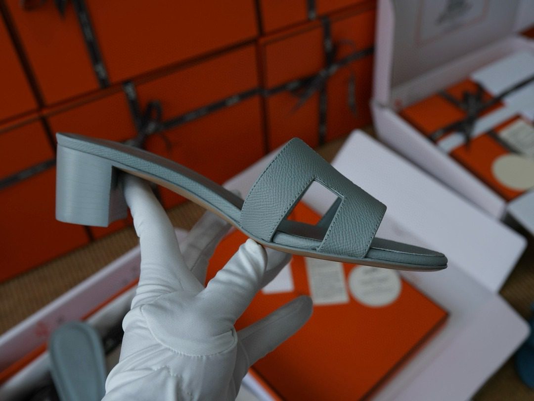 Hermès Oasis sandal view 13