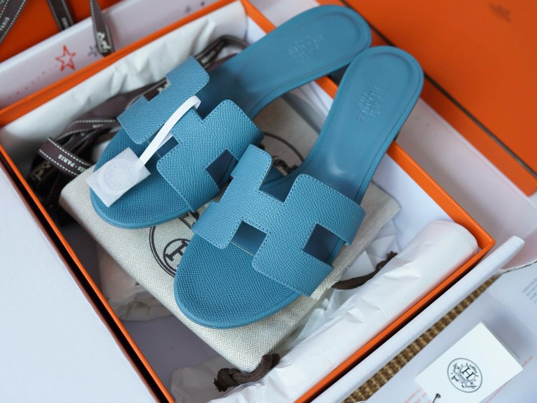 Hermès Oasis sandal view 7
