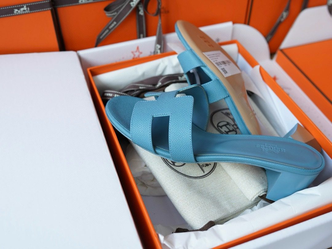 Hermès Oasis sandal view 8