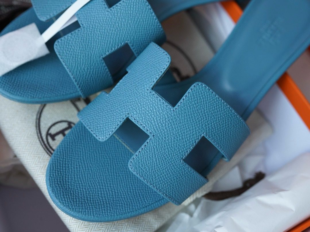 Hermès Oasis sandal view 9
