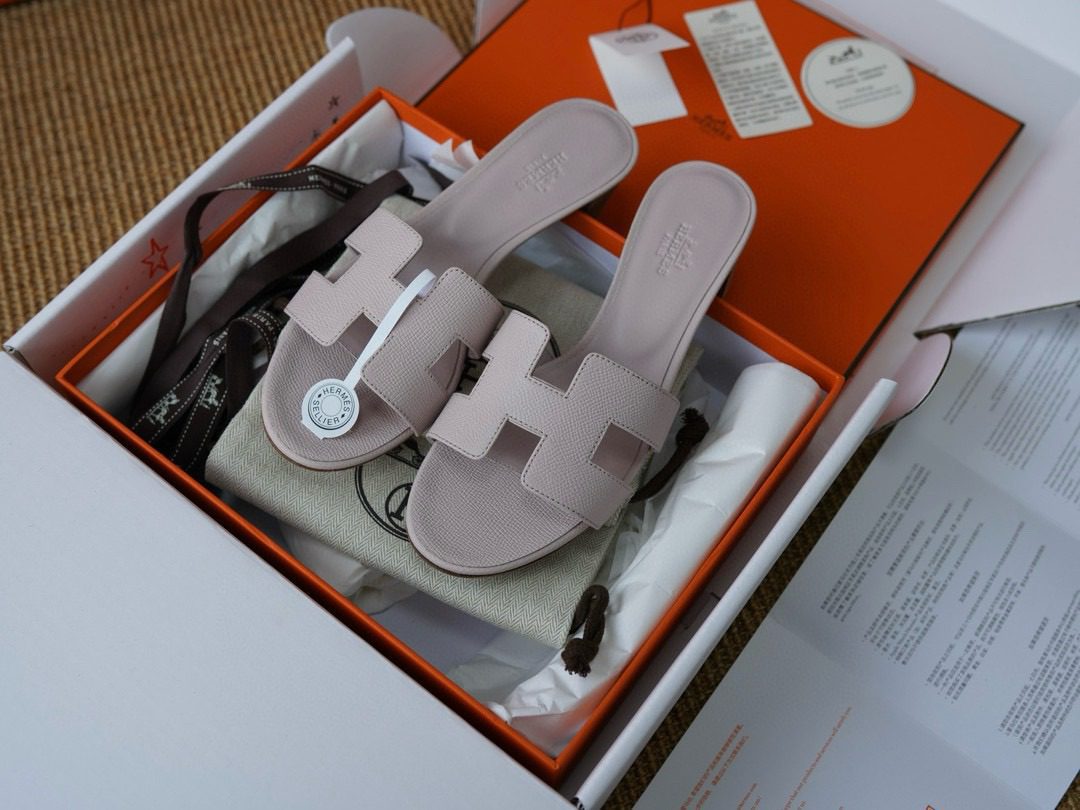 Hermès Oasis sandal view 9