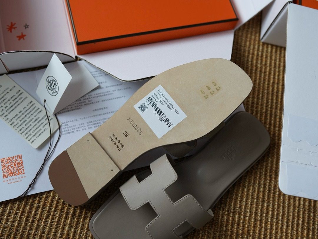 Hermès Oran sandal view 11