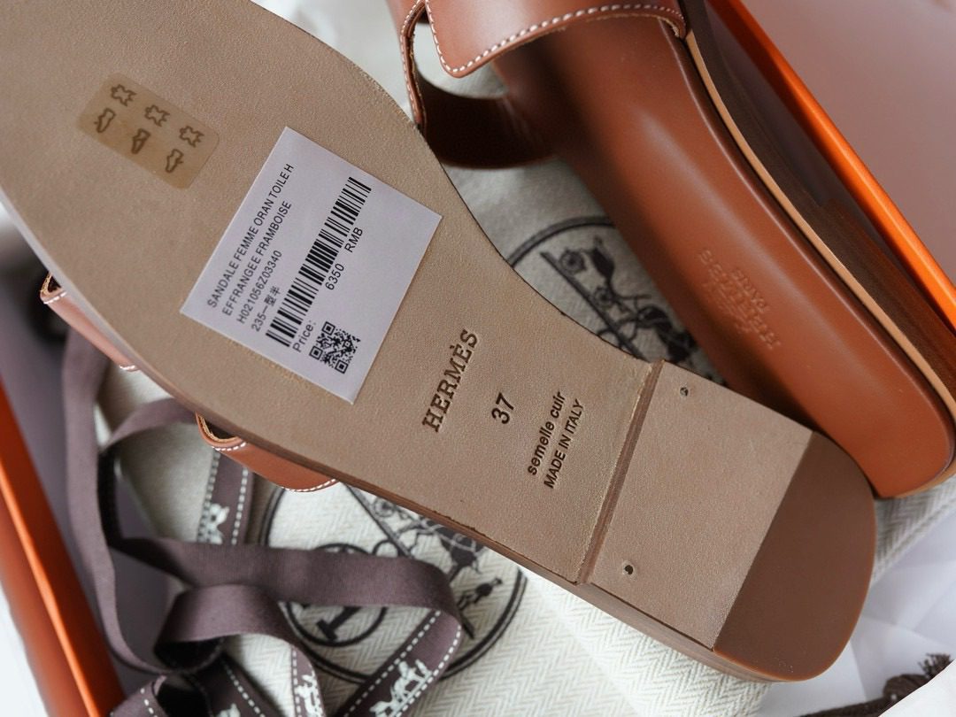 Hermès Oran sandal view 6