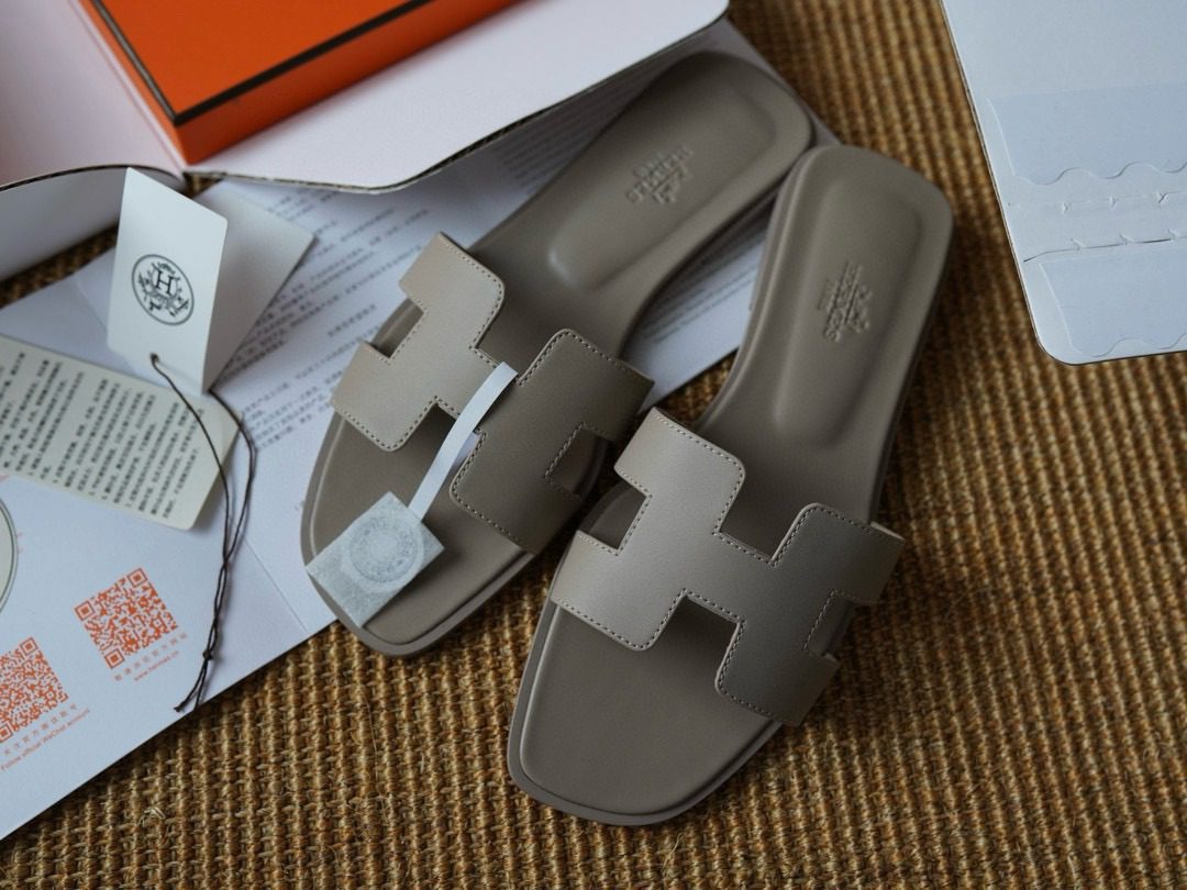 Hermès Oran sandal view 9