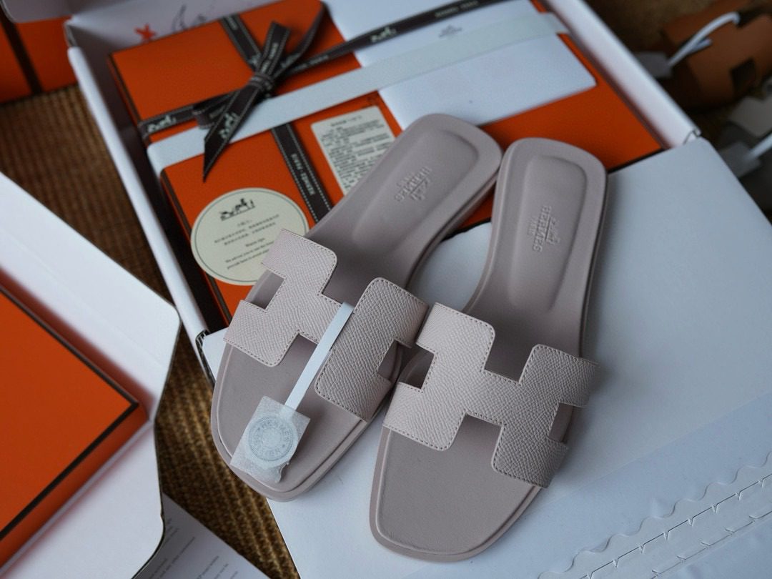 Hermès Oran sandal view 7