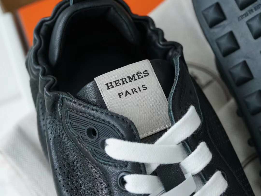 Hermès IN sneakers view 13