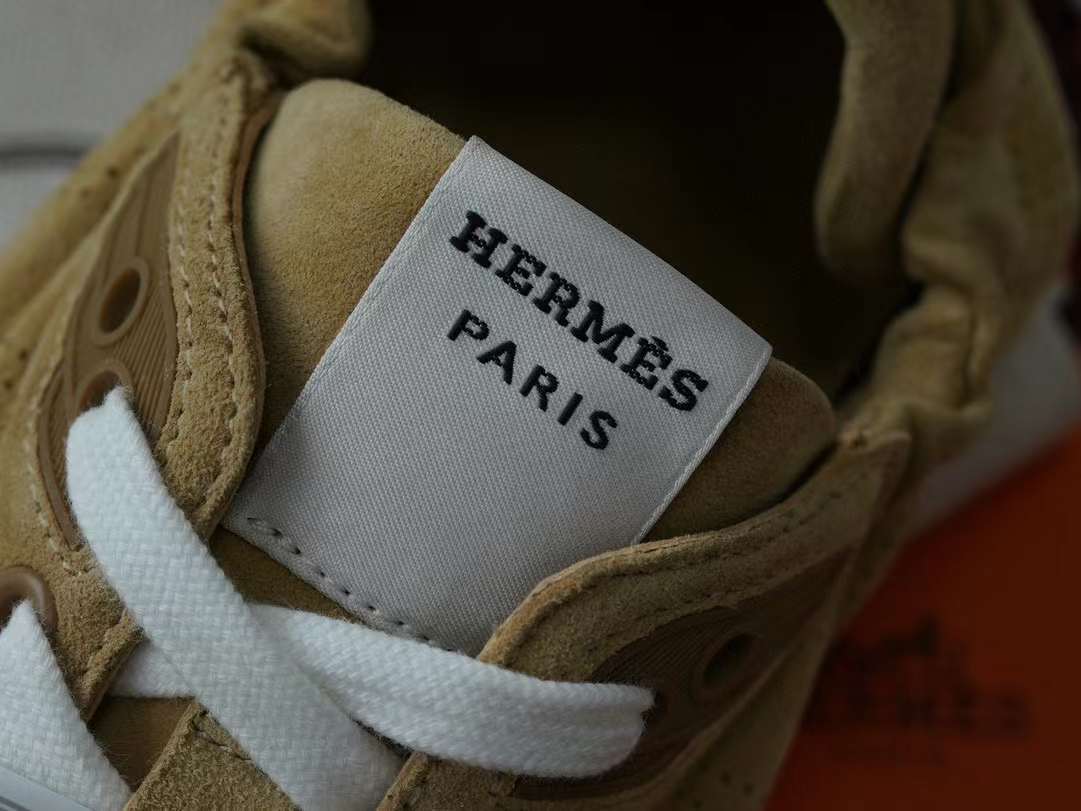 Hermès IN sneakers view 3