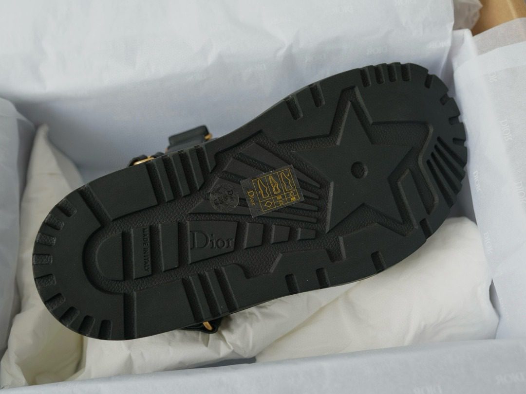 Dior LOGO ACT sandal view 8