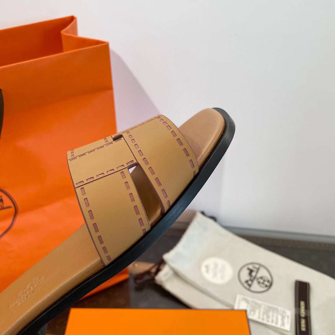Hermès Idioma sandal view 4
