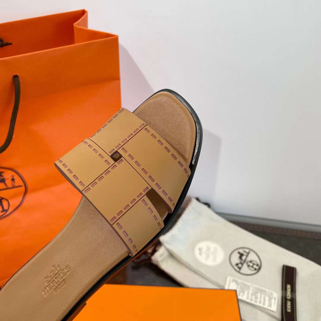 Hermès Idioma sandal view 8