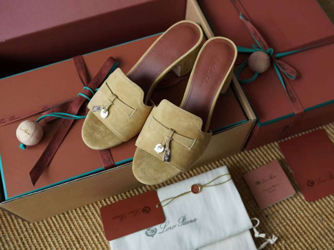 Loro Piana SUMMER CHARMS sandal view 4