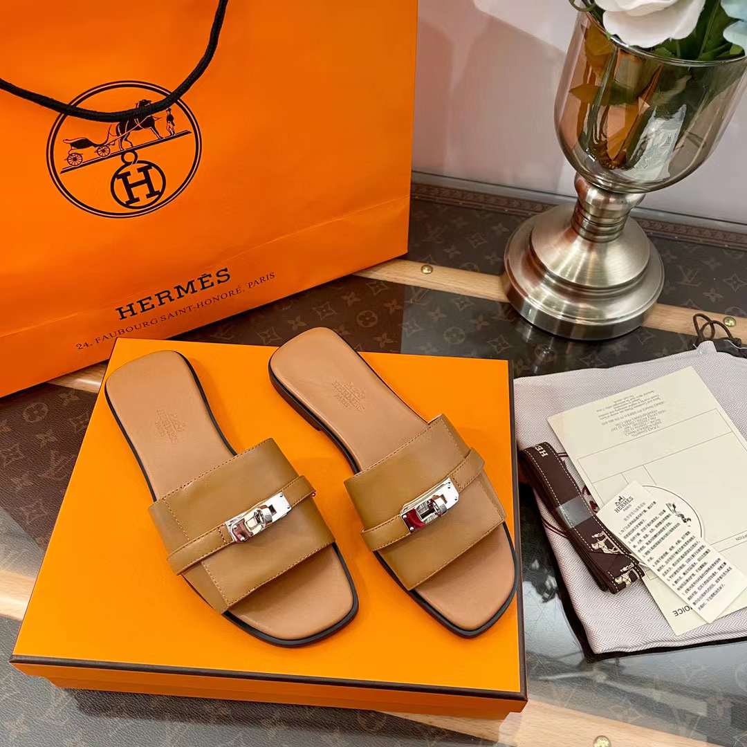 Hermès Giulia sandal view 1