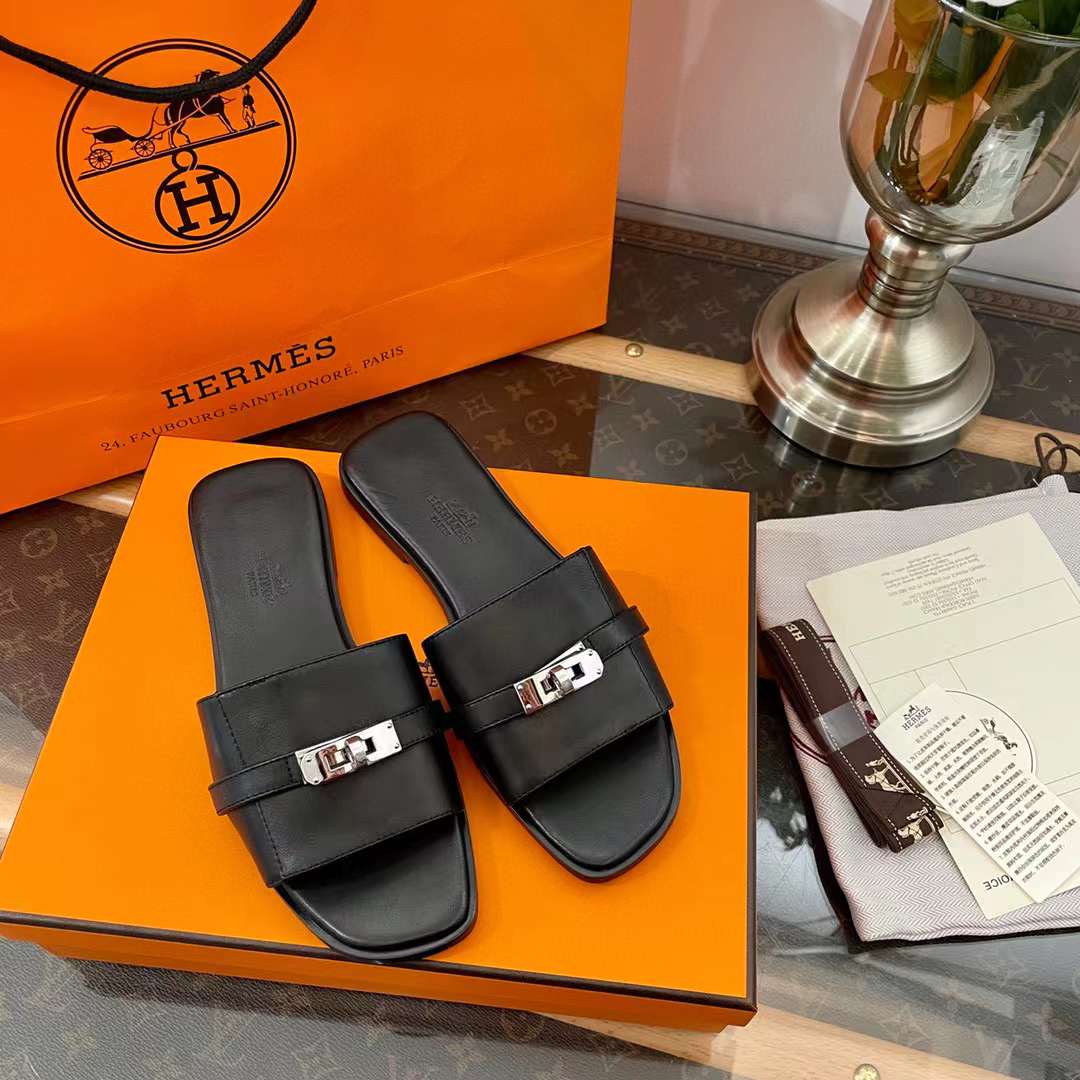 Hermès Giulia sandal view 3