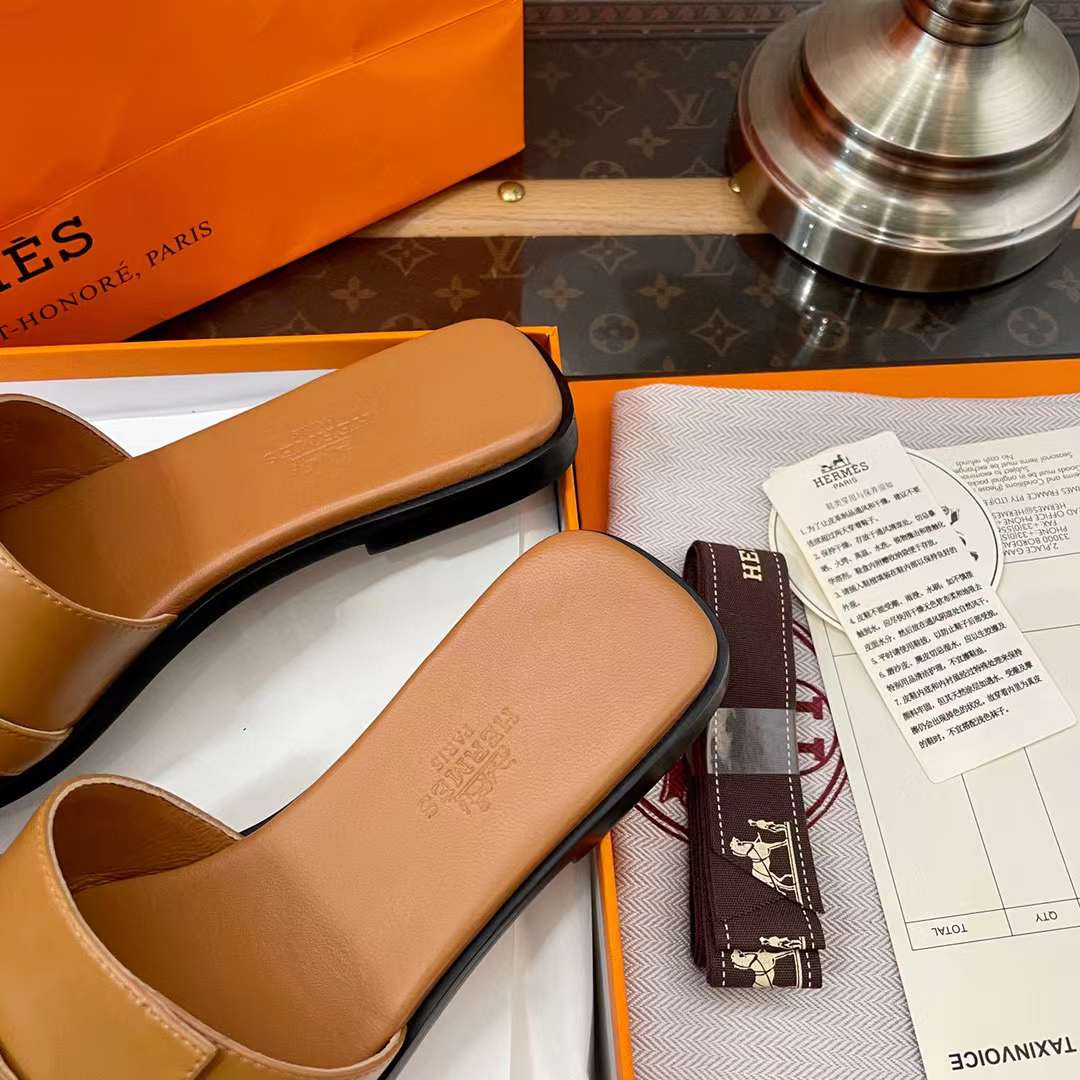 Hermès Giulia sandal view 4