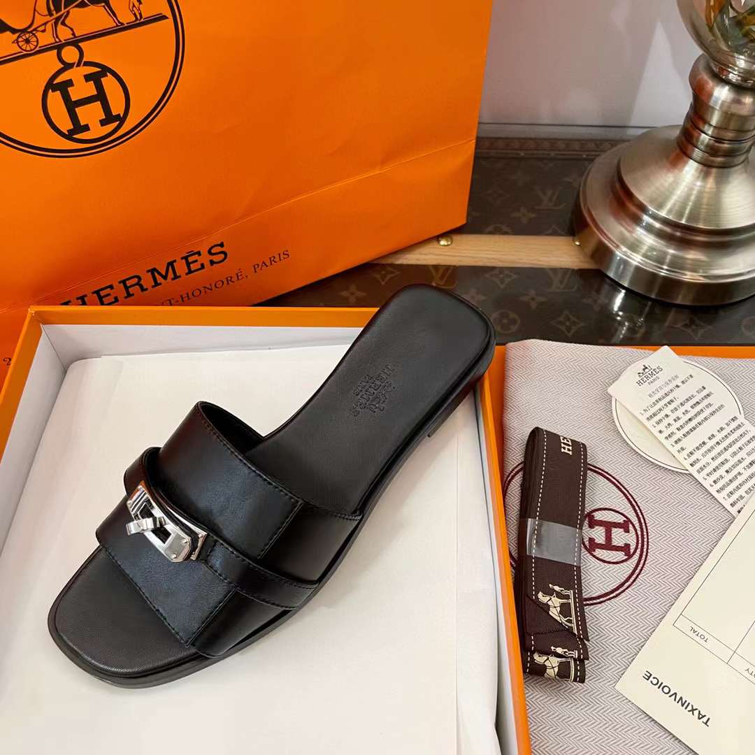 Hermès Giulia sandal view 6
