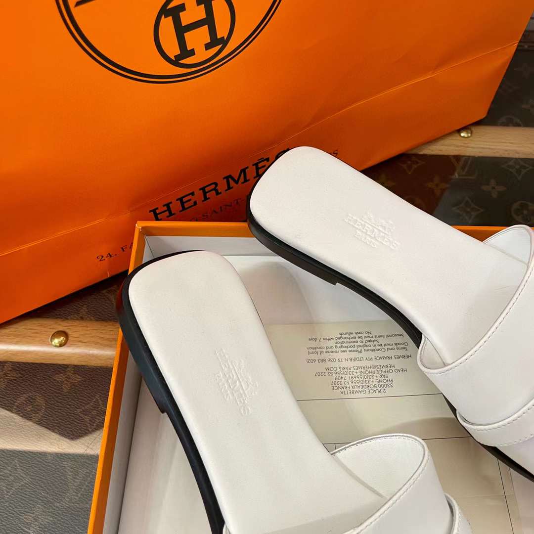 Hermès Giulia sandal view 8