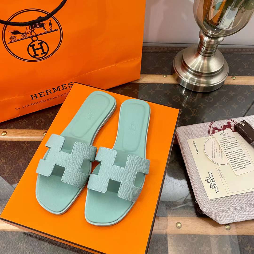 Hermès Oran Sandal view 1