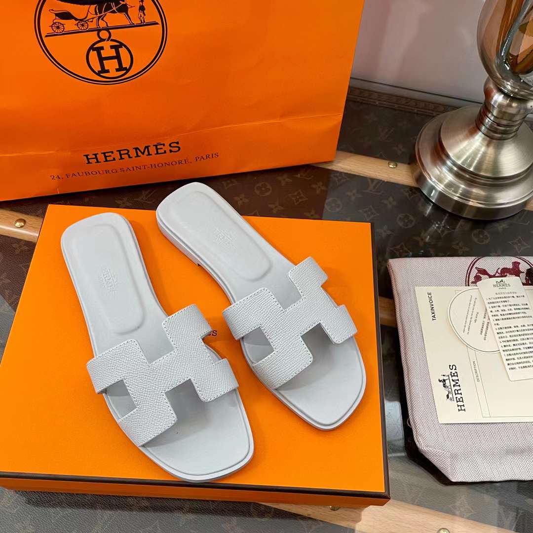 Hermès Oran Sandal view 3
