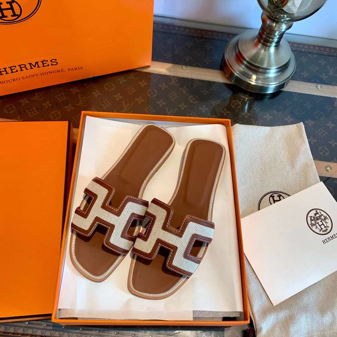 Hermès Oran Sandal view 7