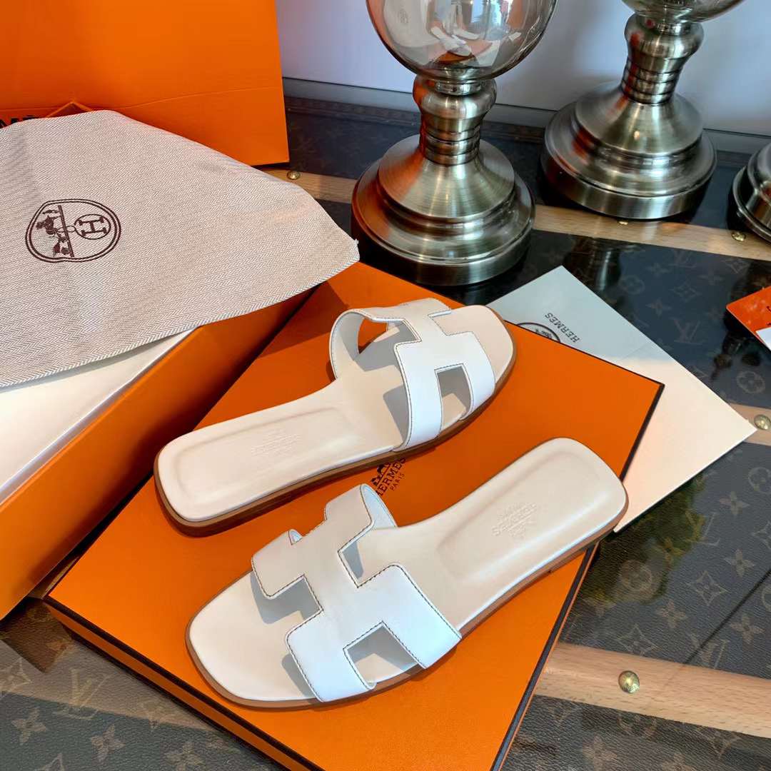 Hermès Oran Sandal view 6