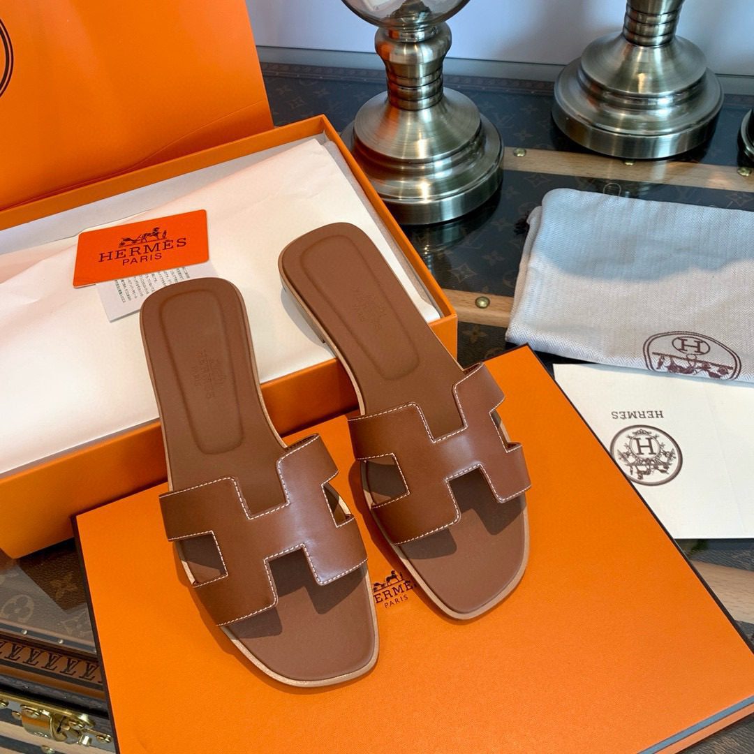 Hermès H LOGO Casual slippers view 1