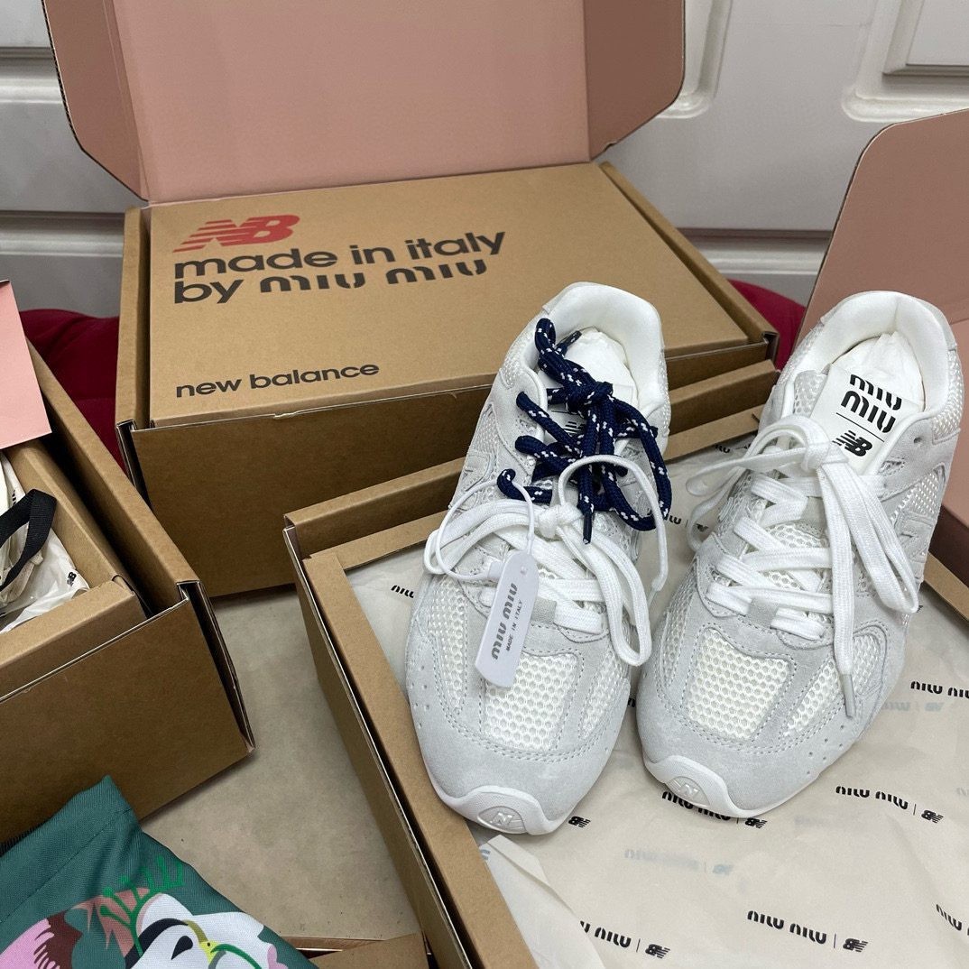 Miu Miu & NEW BALANCE 530 SL sneaker view 23