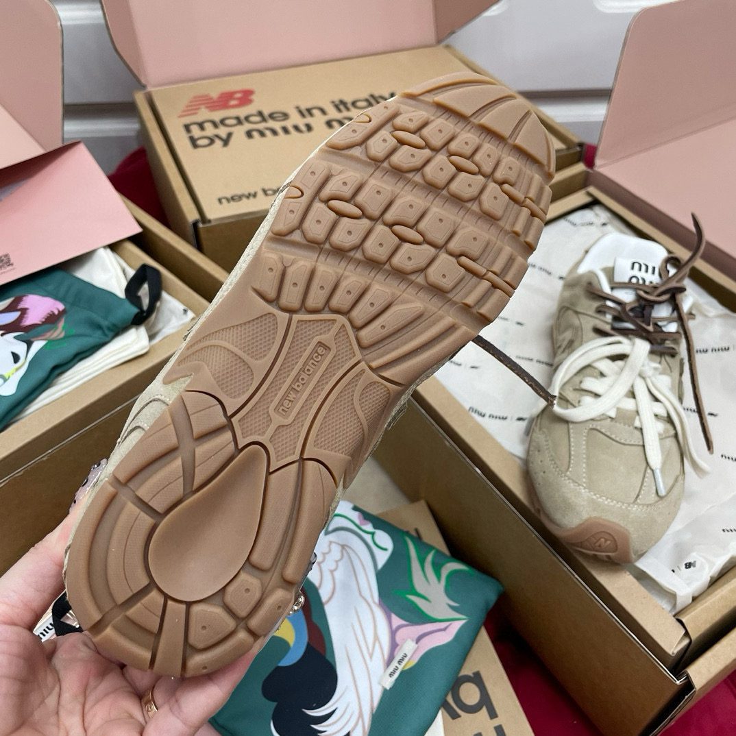 Miu Miu & NEW BALANCE 530 SL sneaker view 9