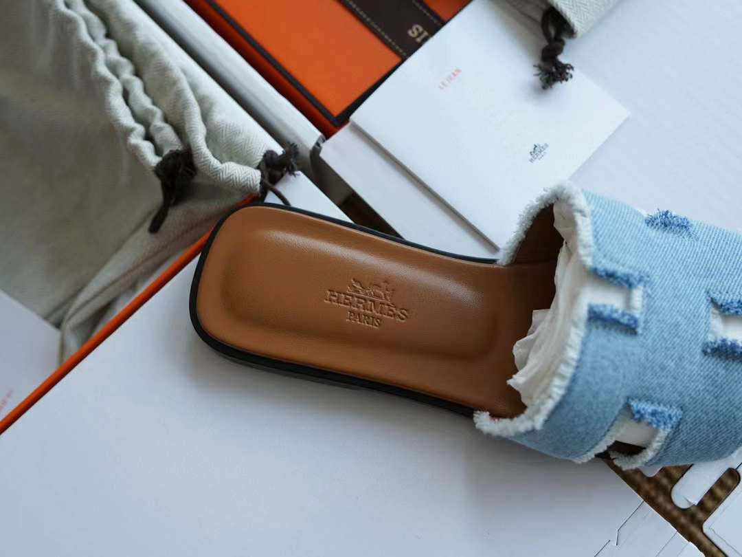 Hermès ORAN Denim slippers view 7