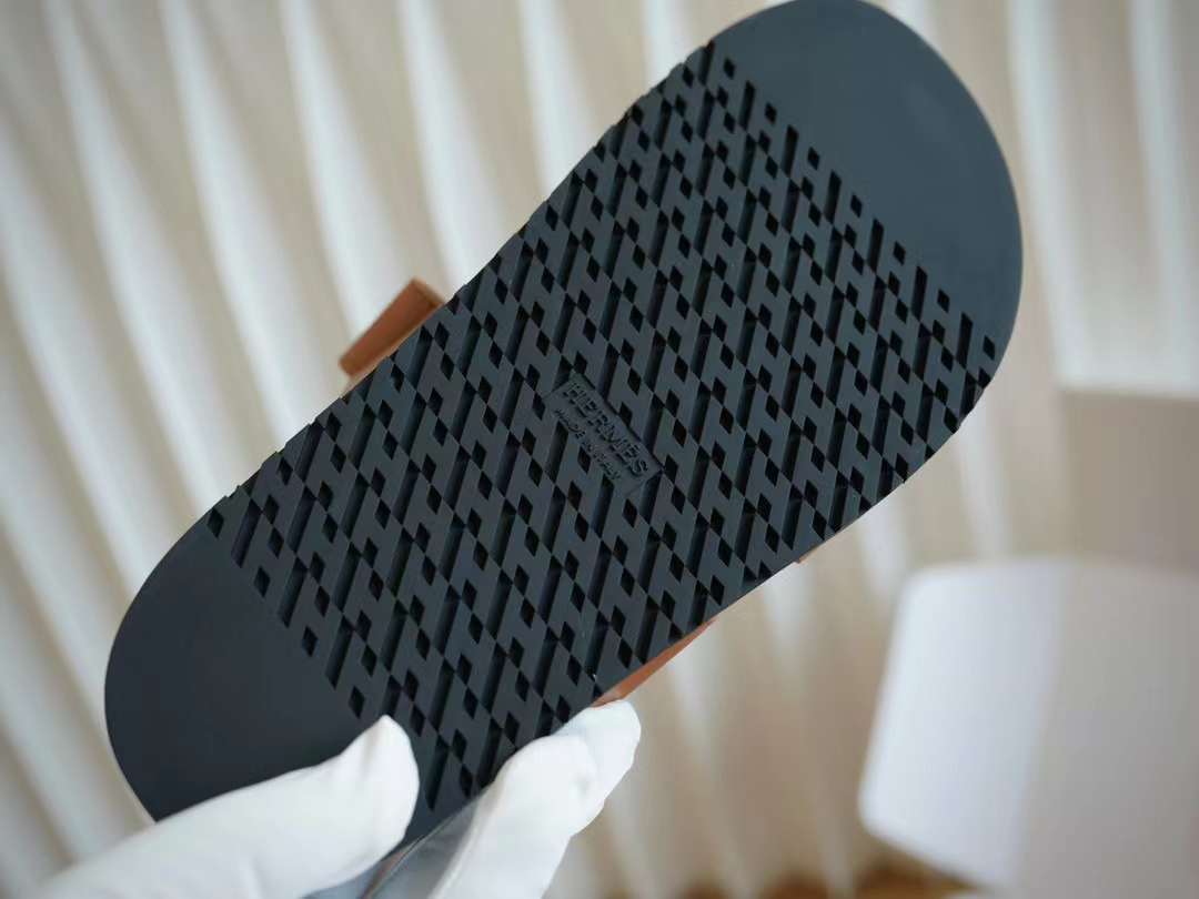 Hermès CHYPRE Casual slippers view 3