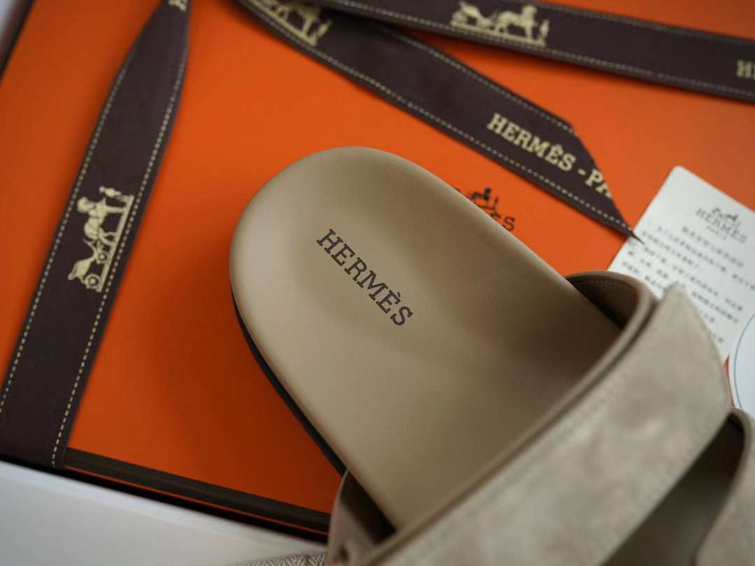 Hermès CHYPRE Casual slippers view 3