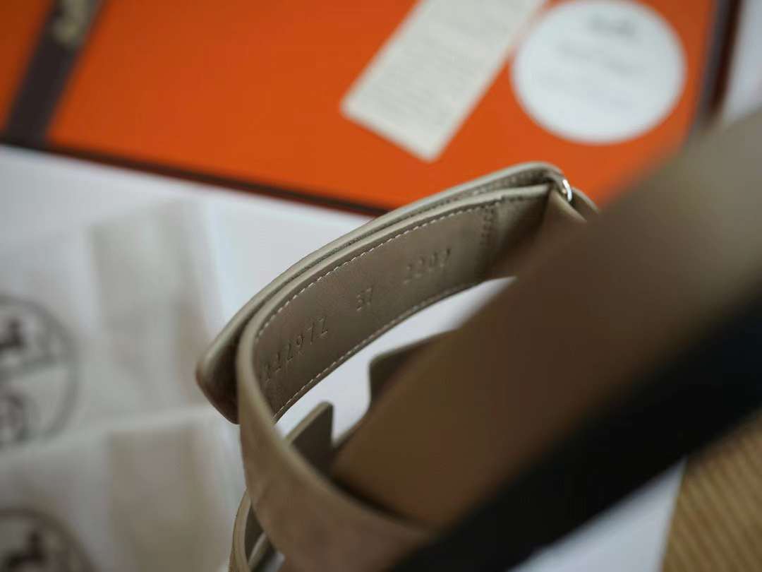 Hermès CHYPRE Casual slippers view 4
