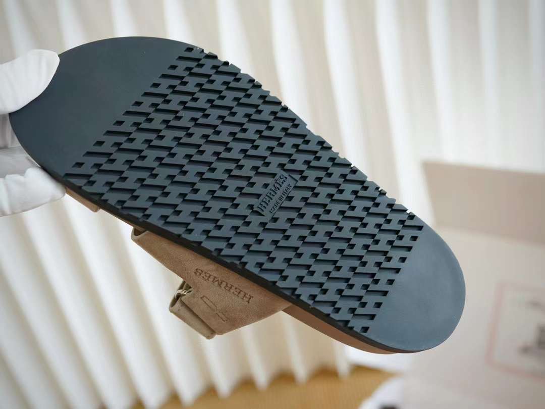 Hermès CHYPRE Casual slippers view 9