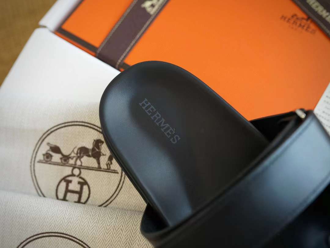 Hermès CHYPRE Casual slippers view 3