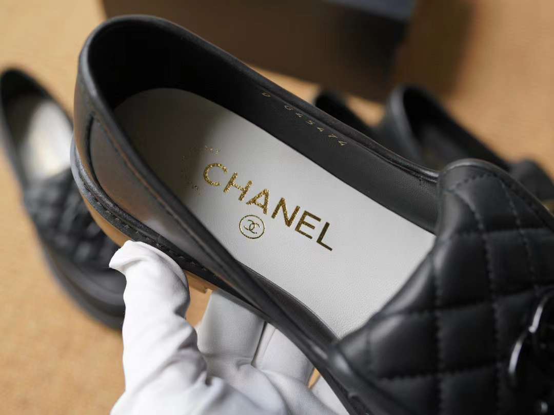 Chanel 24C loafers view 3